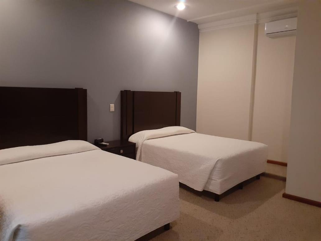 Hotel Candelero Yuriria 외부 사진